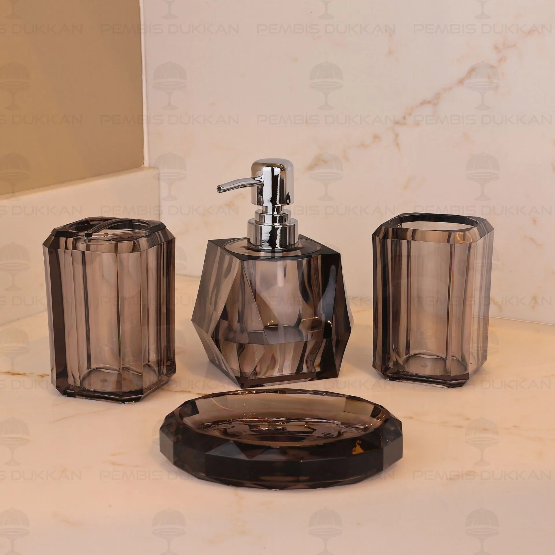 4 PARÇA PRİZMA DESEN FÜME AKRİLİK BANYO SETİ
