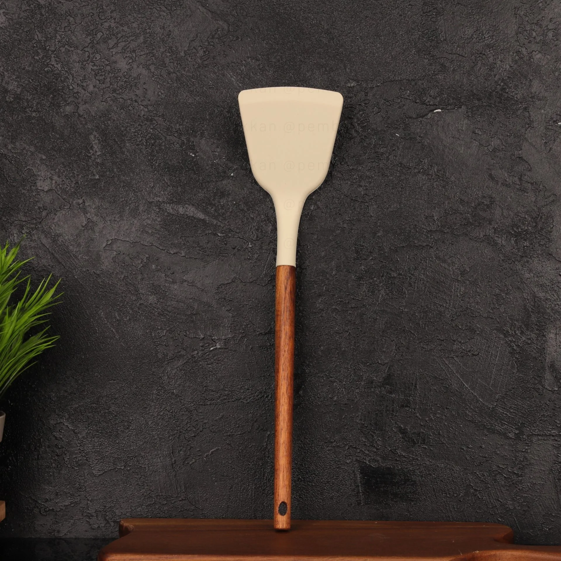 AKASYA SAPLI KREM SİLİKON DİKEY SPATULA (1201)
