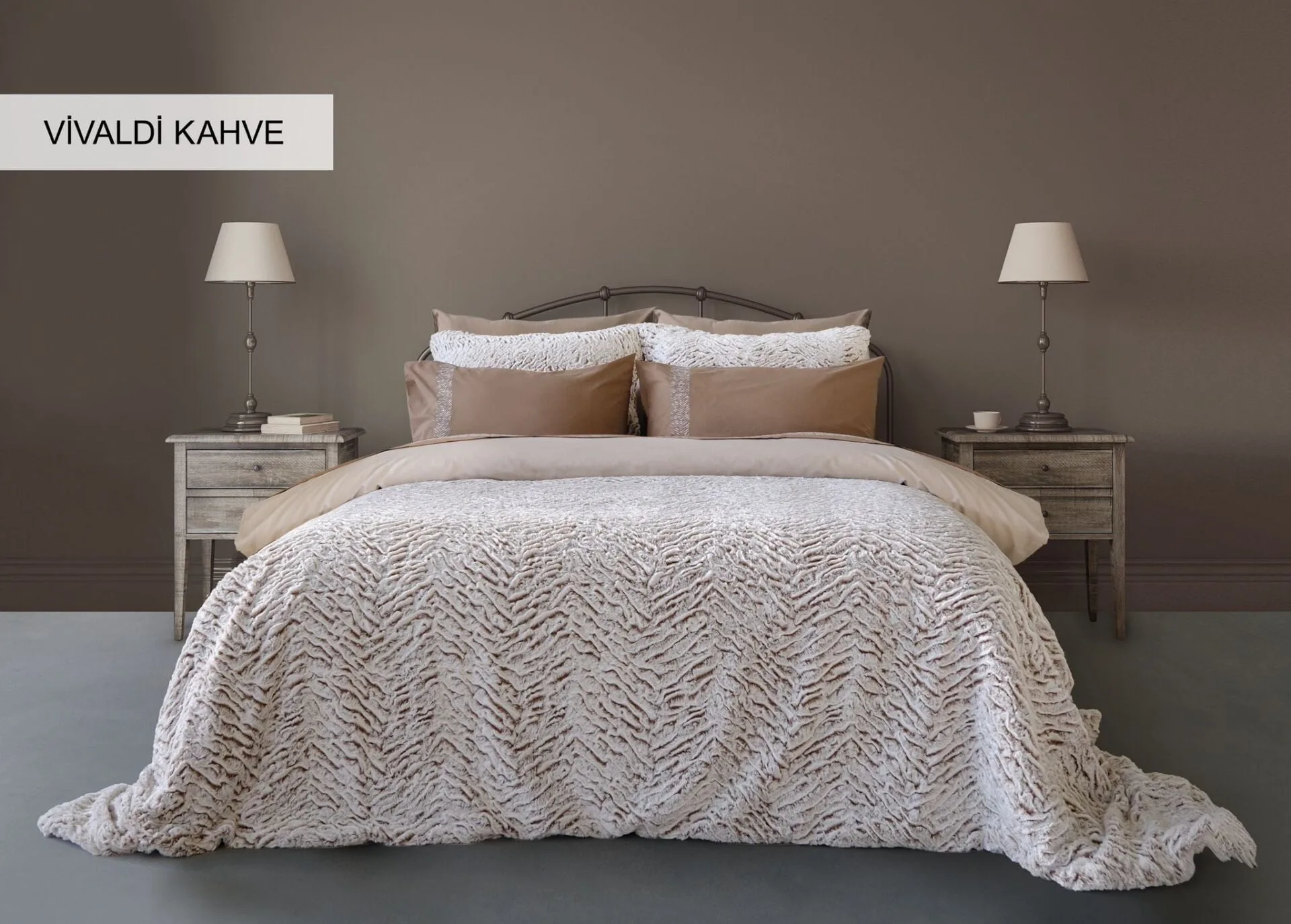 WİLD HOME ÇİFT KİŞİLİK KÜRKLÜ YATAK ÖRTÜSÜ TAKIMI - VİVALDİ KAHVE